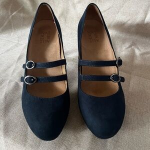 Naturalizer suede Mary Jane heels